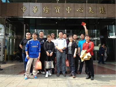 1530250275426229.jpg 911吃瓜网|吃瓜群众在线爆料免费观看经贸大楼 .jpg